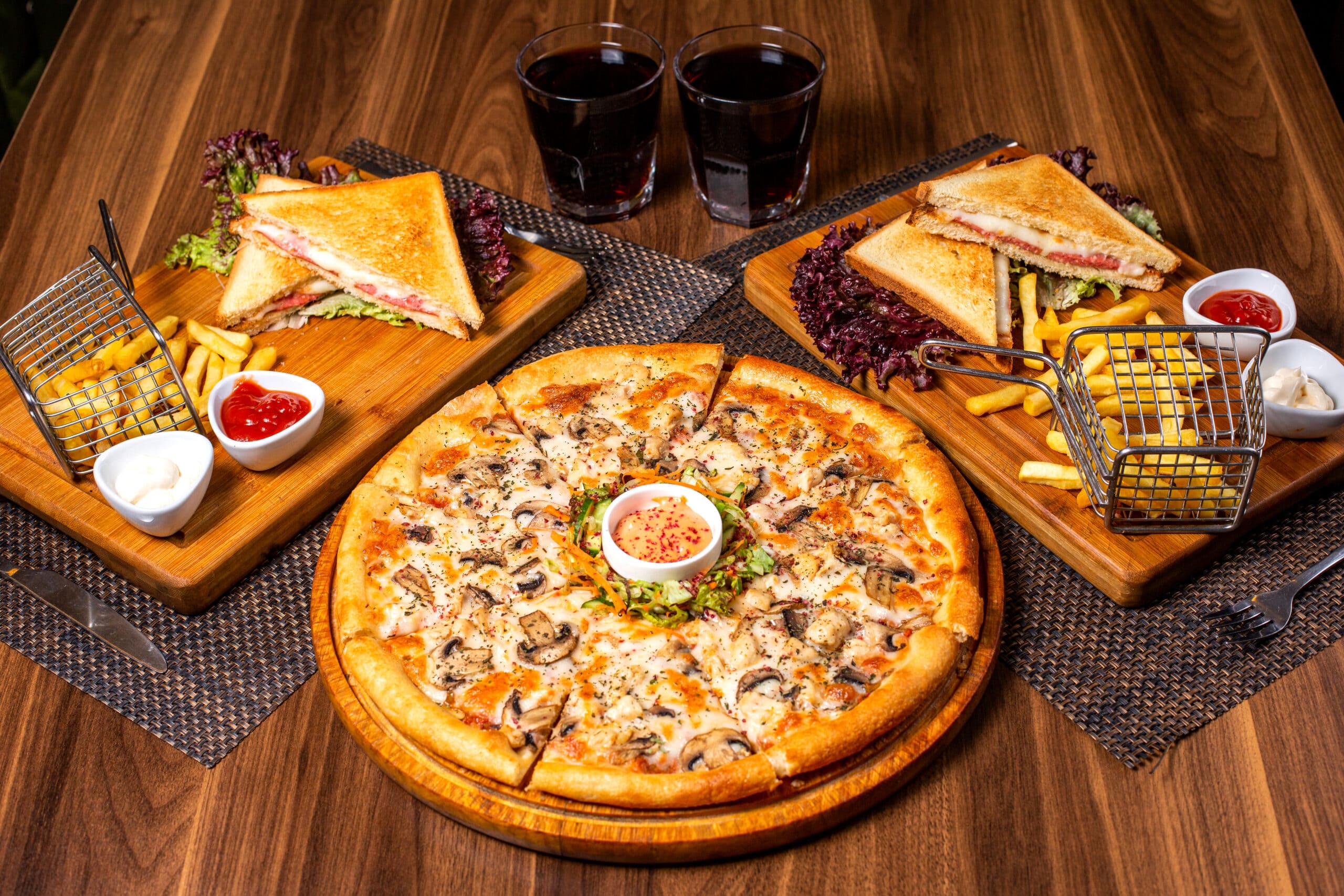 Buy Family Combo Pizza